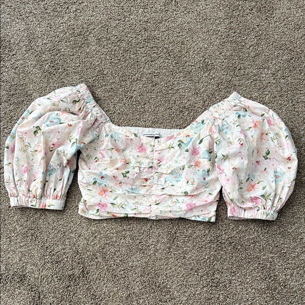 Abercrombie & Fitch Floral Blouse with Puff Sleeves